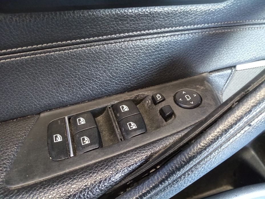 Обшивка двері BMW G30 передньої лівої Карта дверей БМВ 5 Г30 Розборка