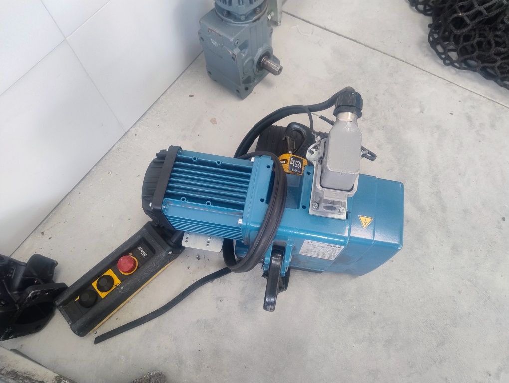 Demag wyciągnik DEMAG wyciągarka elektryczna suwnica