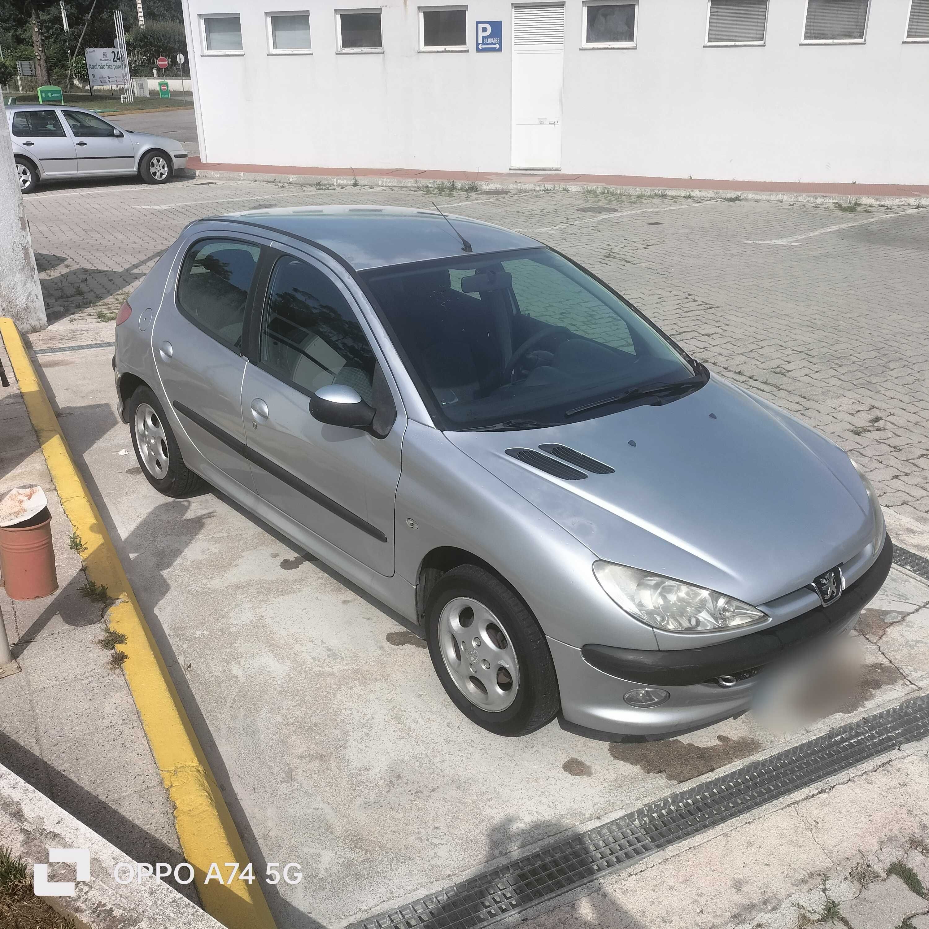 Peugeot 206 1.1 não bebê nada