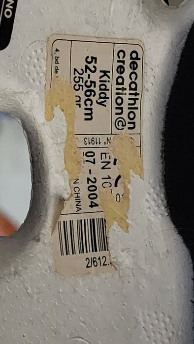 Vendo capacete de criança da marca "Decatlhon"