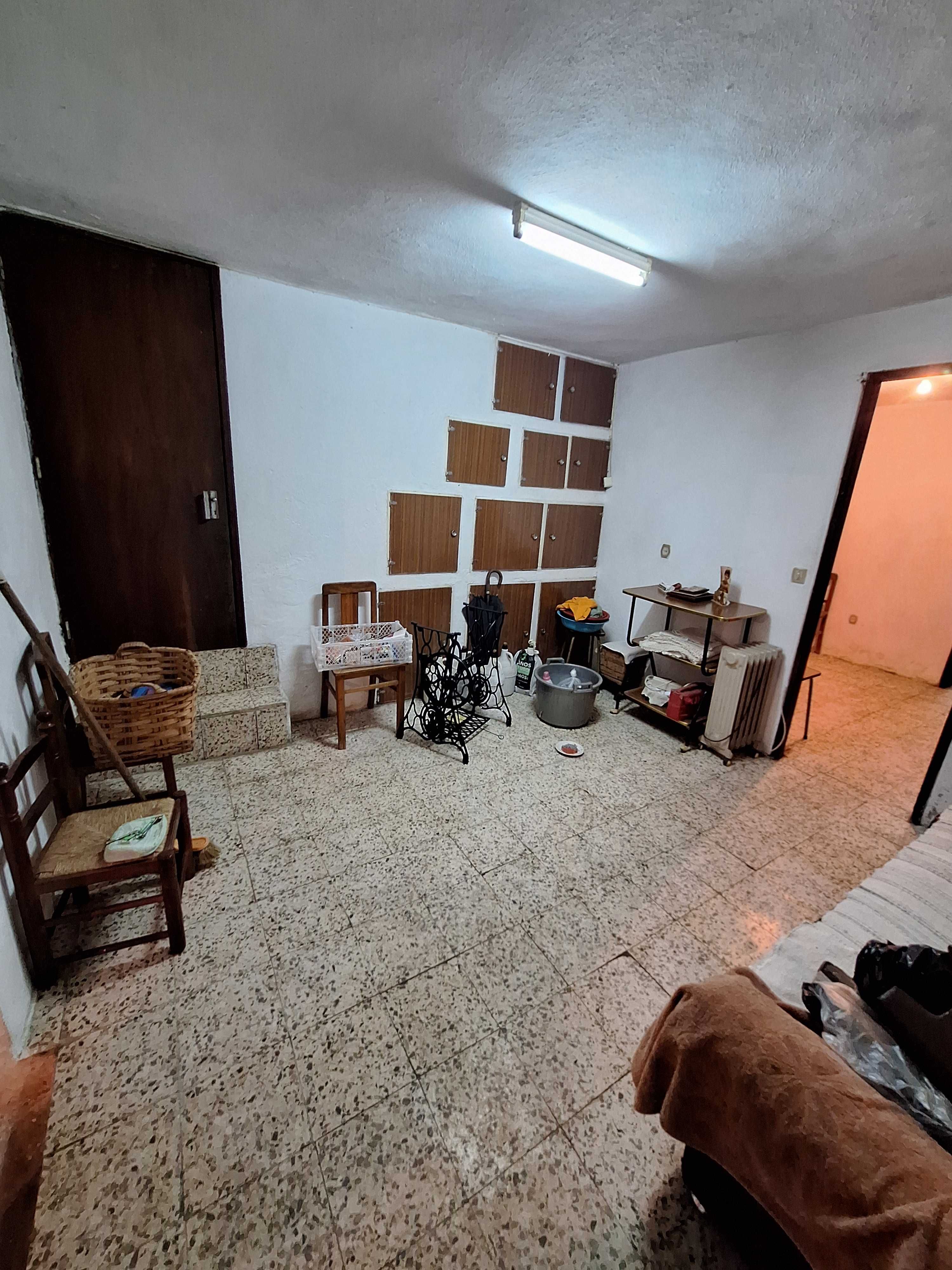 Casa com Terreno no Coração da Sobreira