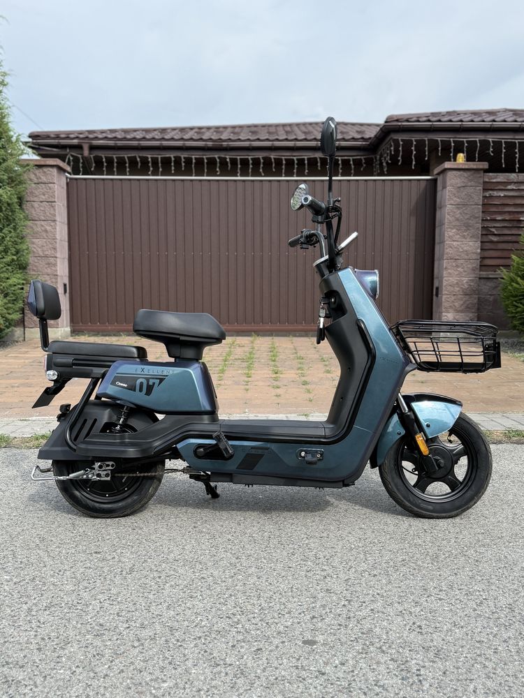 Електроскутер Corso Exellent 650v 72v 20ah • Доставка безкоштовна