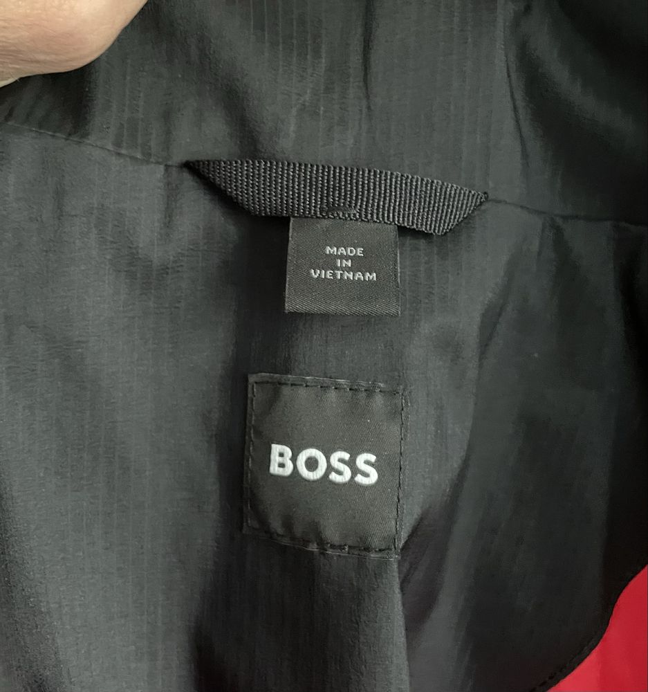 Демісезонна куртка BOSS