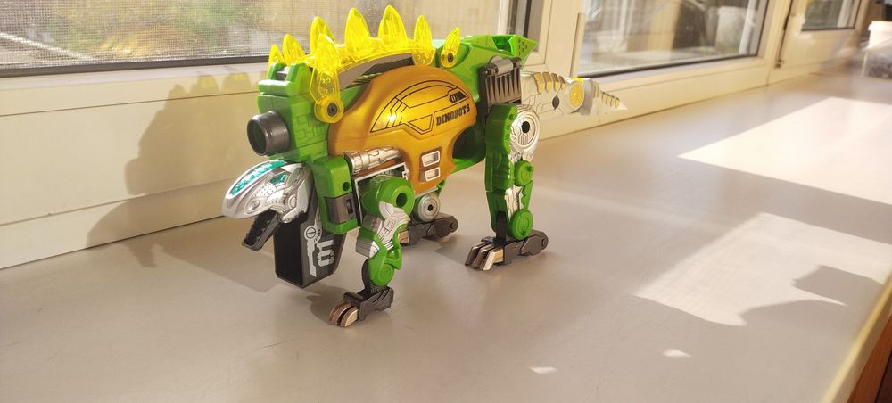 Транформер-Динозавр Dinobots в хрошому стані
