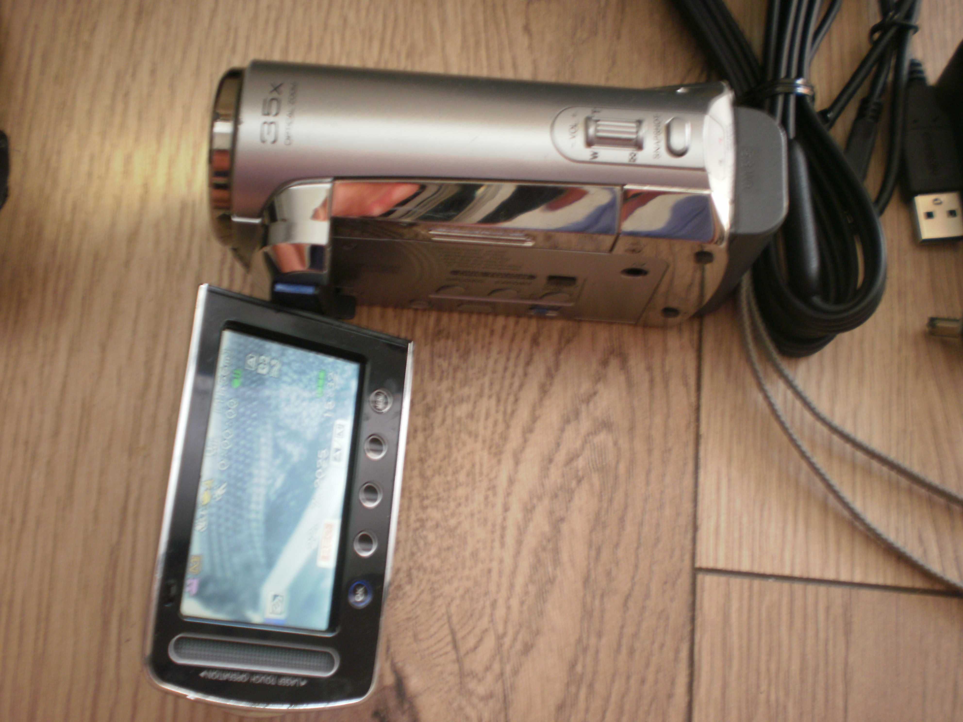 Kamera JVC GZ-MS 120 SEK .. 2 karty pamięci