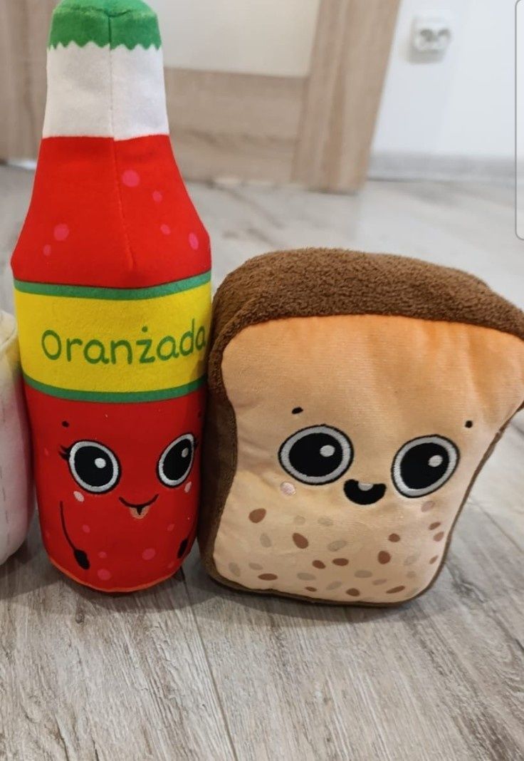 Gang produkciakow  chlebek awokado groszek sok