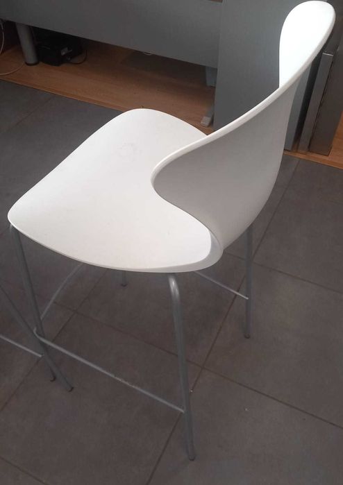 Mesas e Cadeiras Altas Café