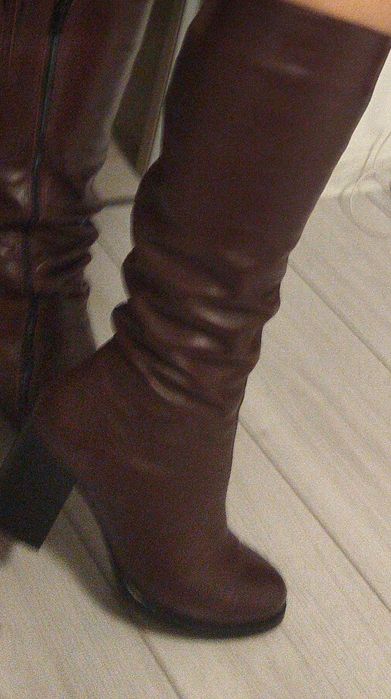 Сапожки зимові кольору марсал