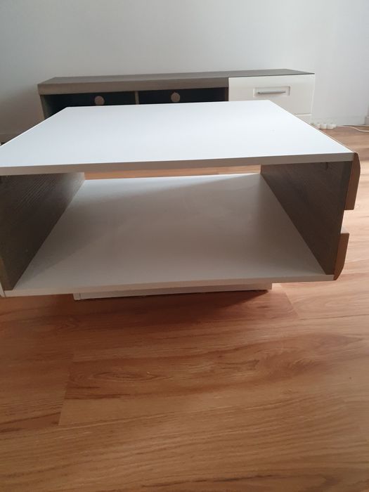 Zestaw mebli stolik kawowy, stolik rtv i półka