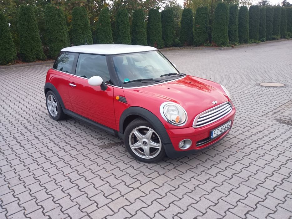 Mini Cooper*1,6 benzyna* super stan