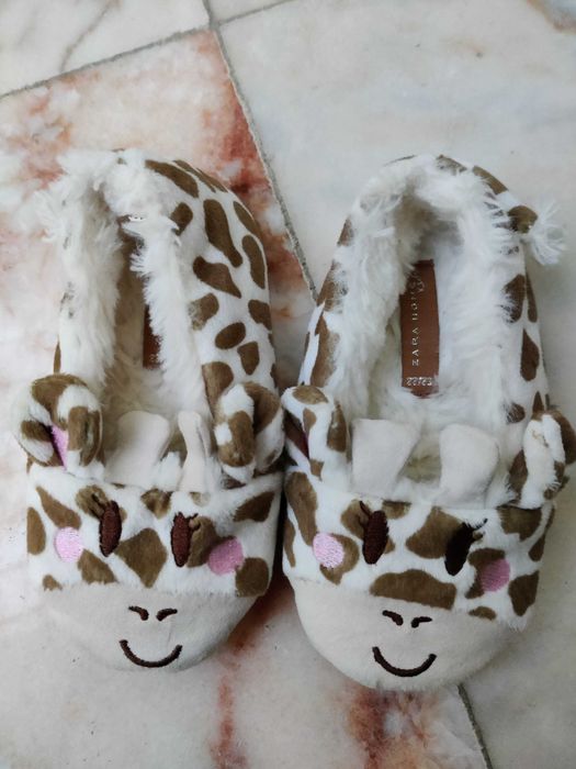Pantufas girafa da Zara Home Kids