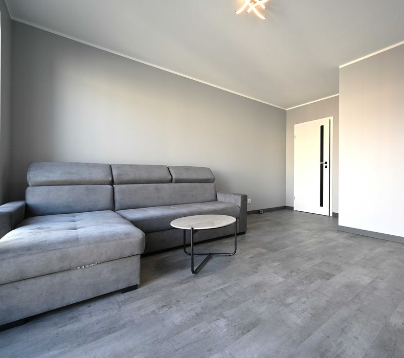 Świeżo wykończone z osobną kuchnią!