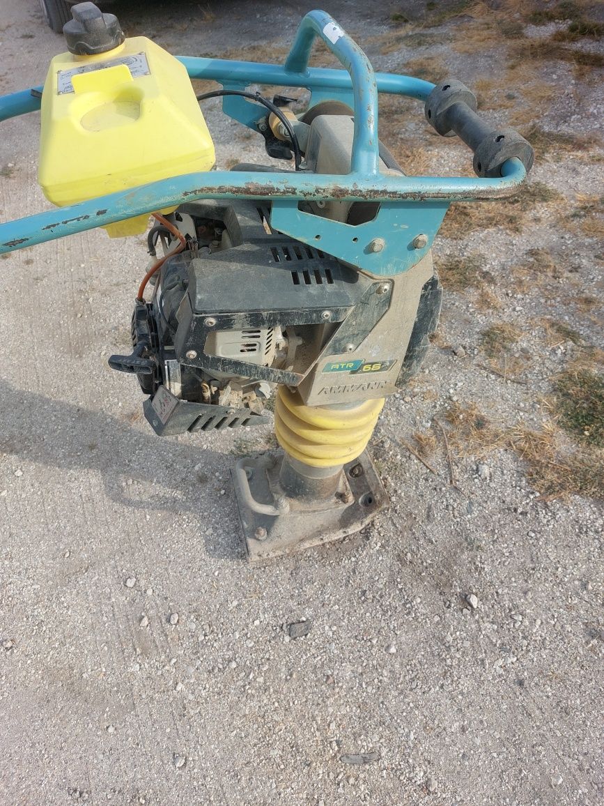 Saltitão AMMANN  Yanmar gasolina