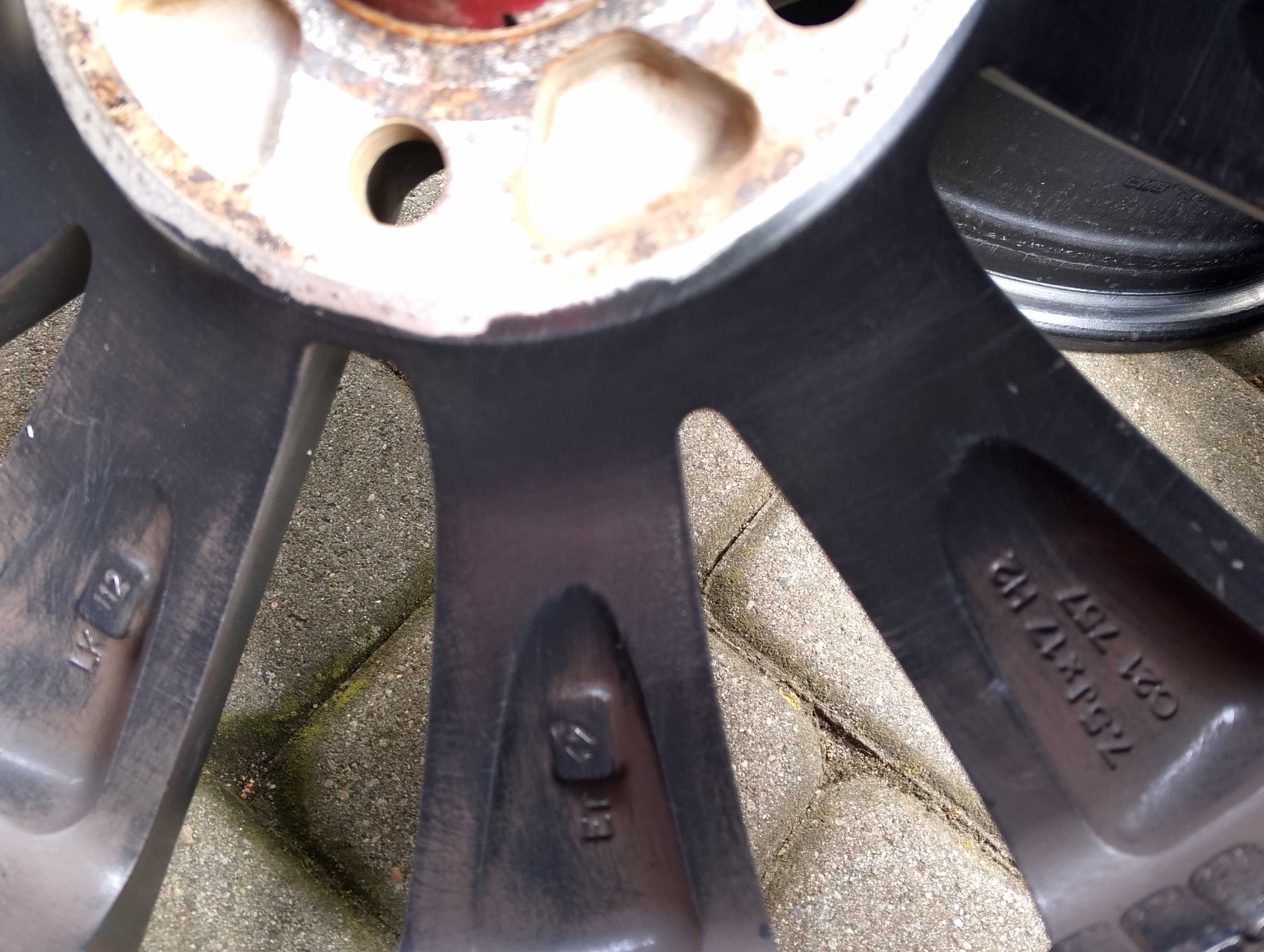 alufelgi czarno/srebrne 4 szt.17 cali VW,Audi ,Skoda,Mercedes,BMW