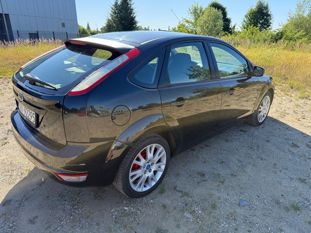Ford Focus mk2 2008 1,6 benz hatchback