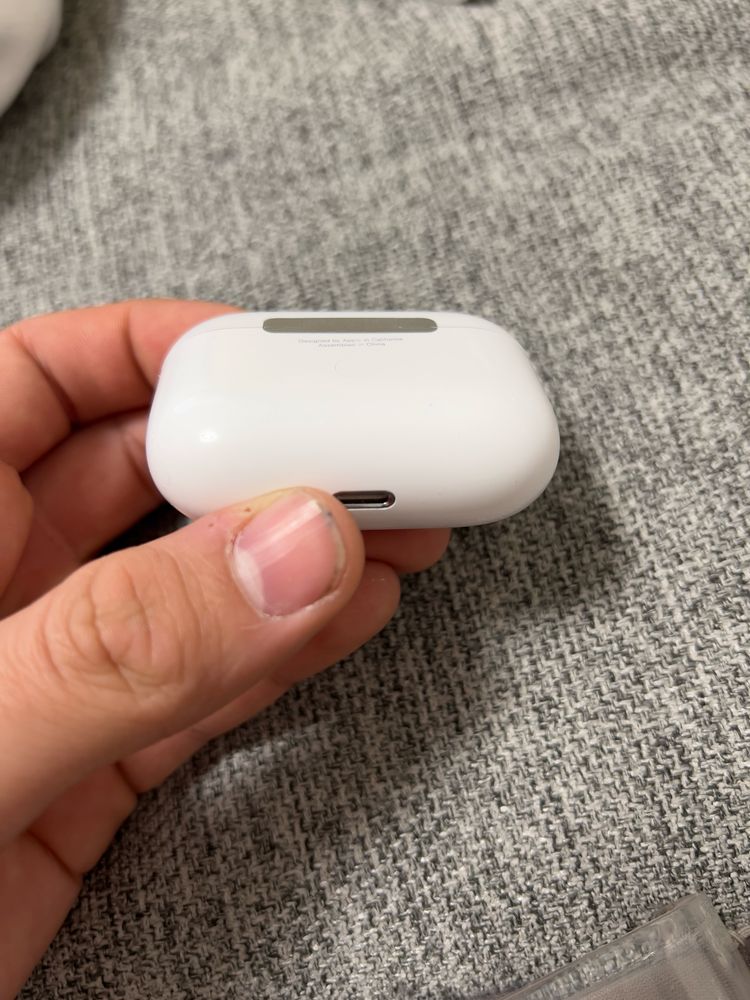 AirPods Pro 1 неробочі