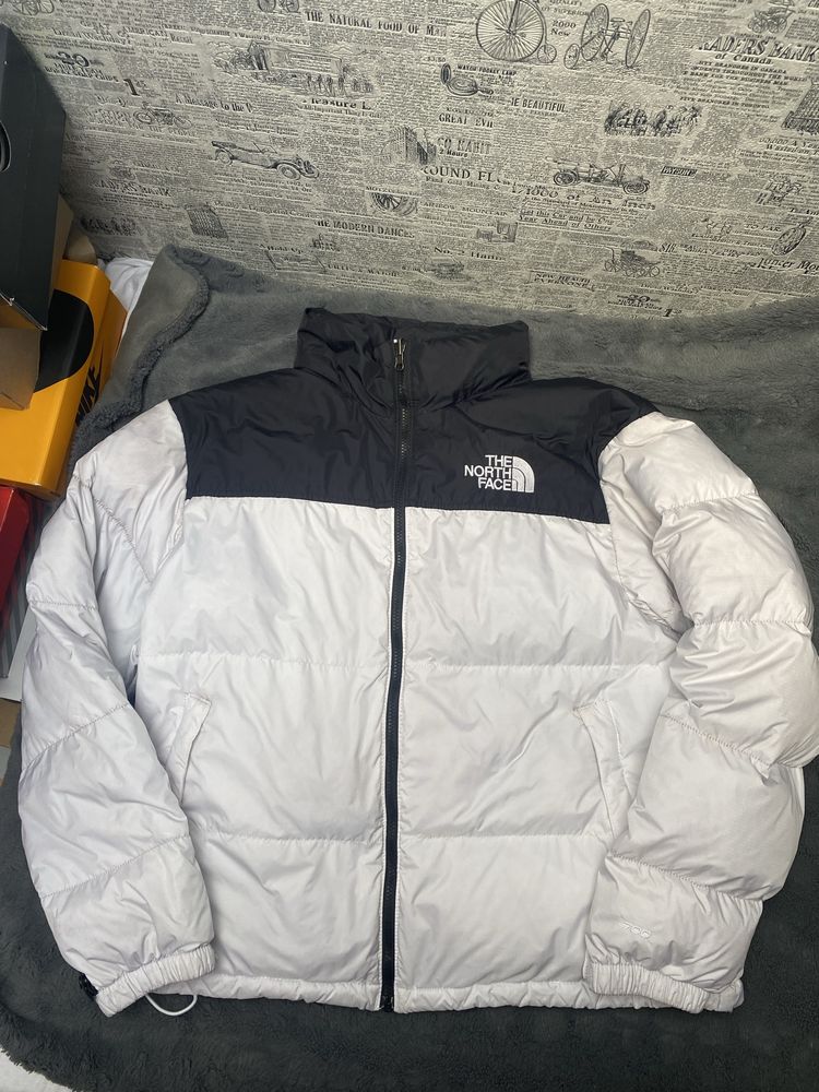 The North Face Nuptse 700 Puffer Jacket White Black kurtka puchowa