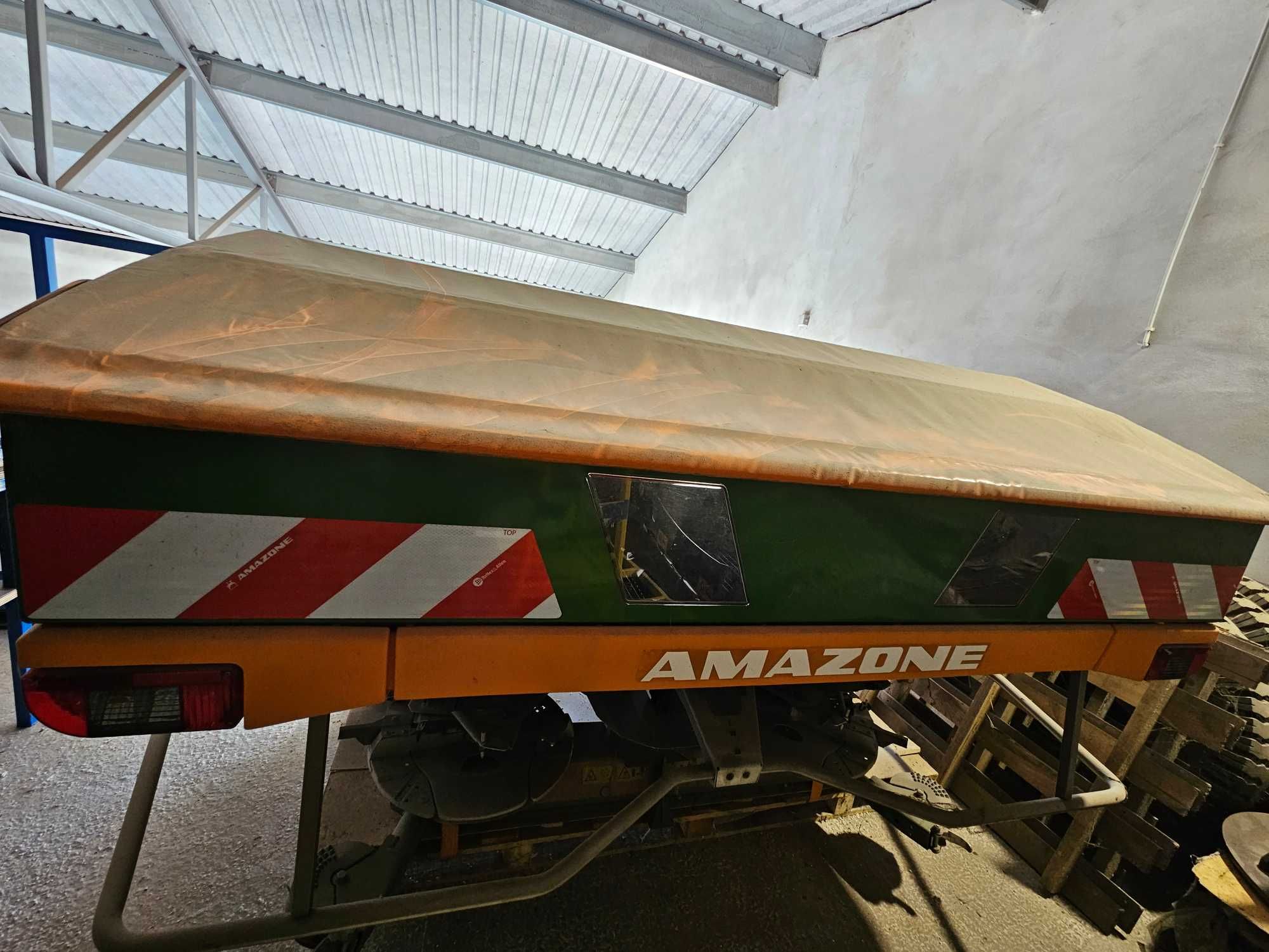 Rozsiewacz AMAZONE ZA-TS 2000
