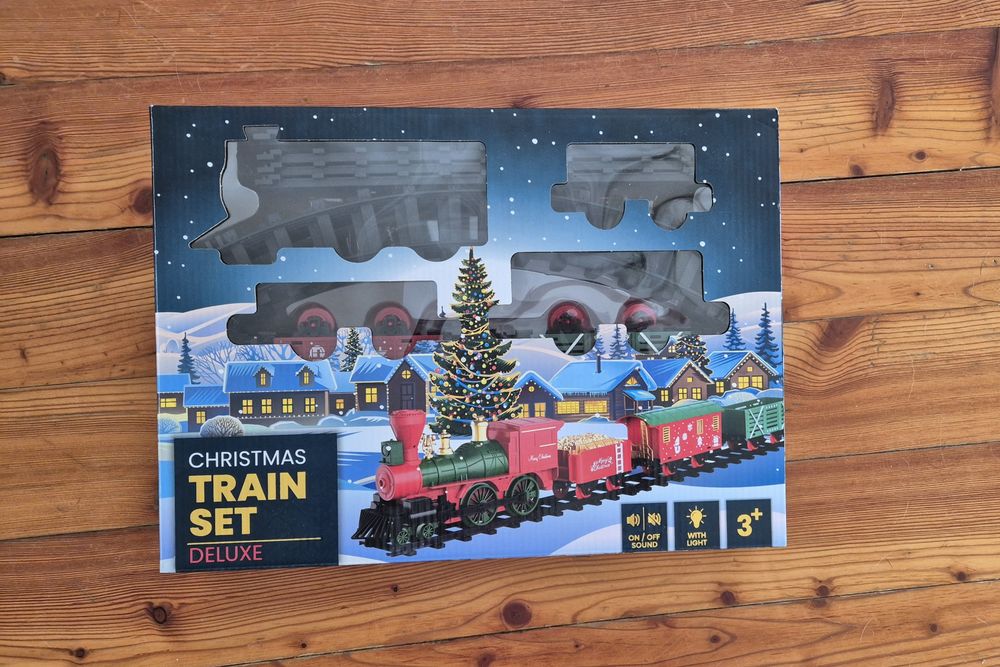 Kolejka elektryczna pociąg świąteczny z oświetleniem i dzwiękiem