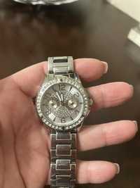 Годинник Guess