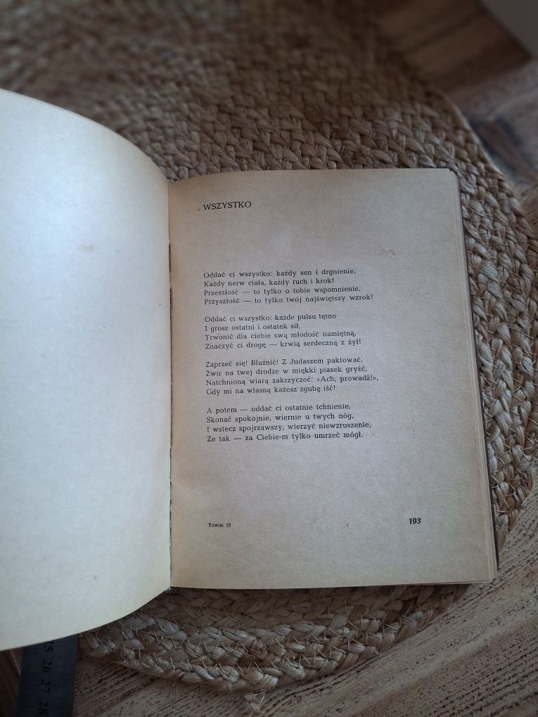 Wiersze Zebrane Julian Tuwim 1946 rok