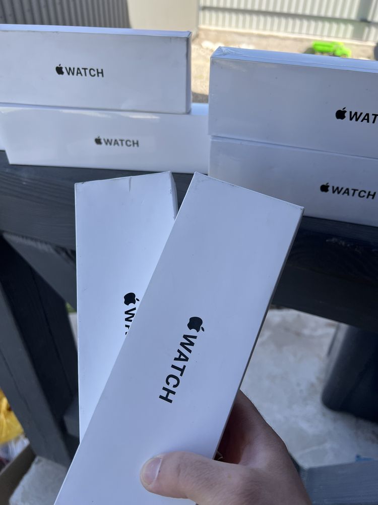 Apple watch se 2 40 mm silver та інше нові США