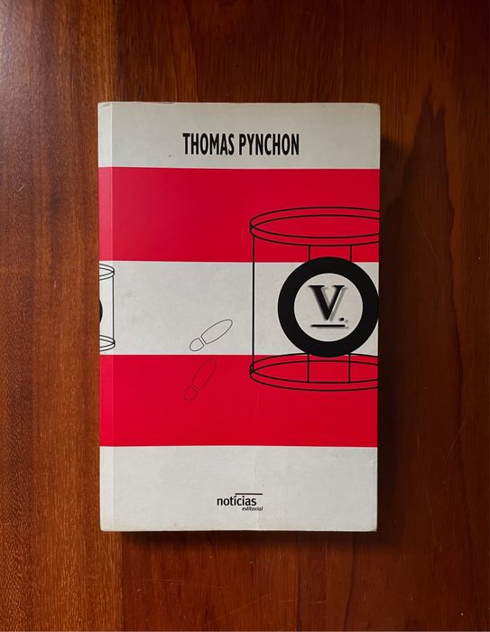 Thomas Pynchon - V.