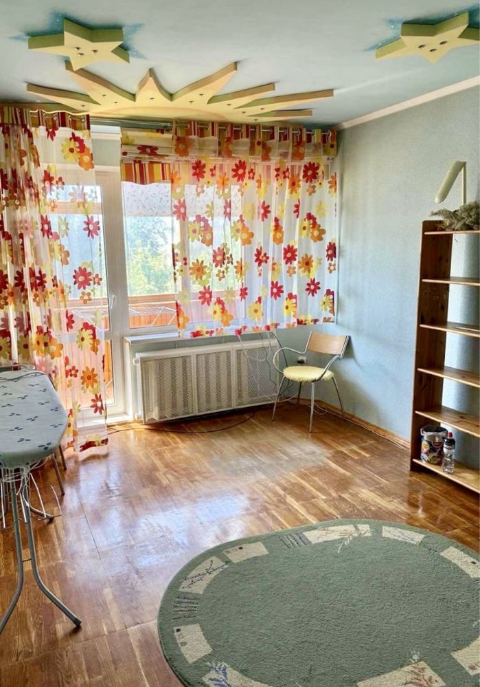 Продам  3-х кімнатну квартиру  нижній ДНС