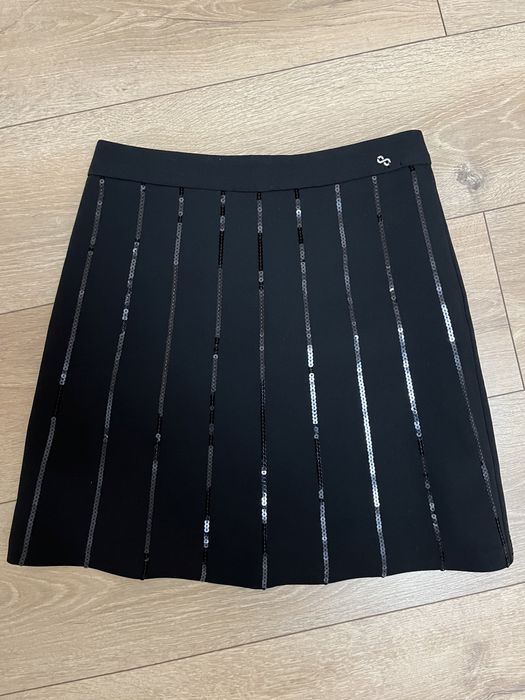 Продам міні спідницю чорну Wagon