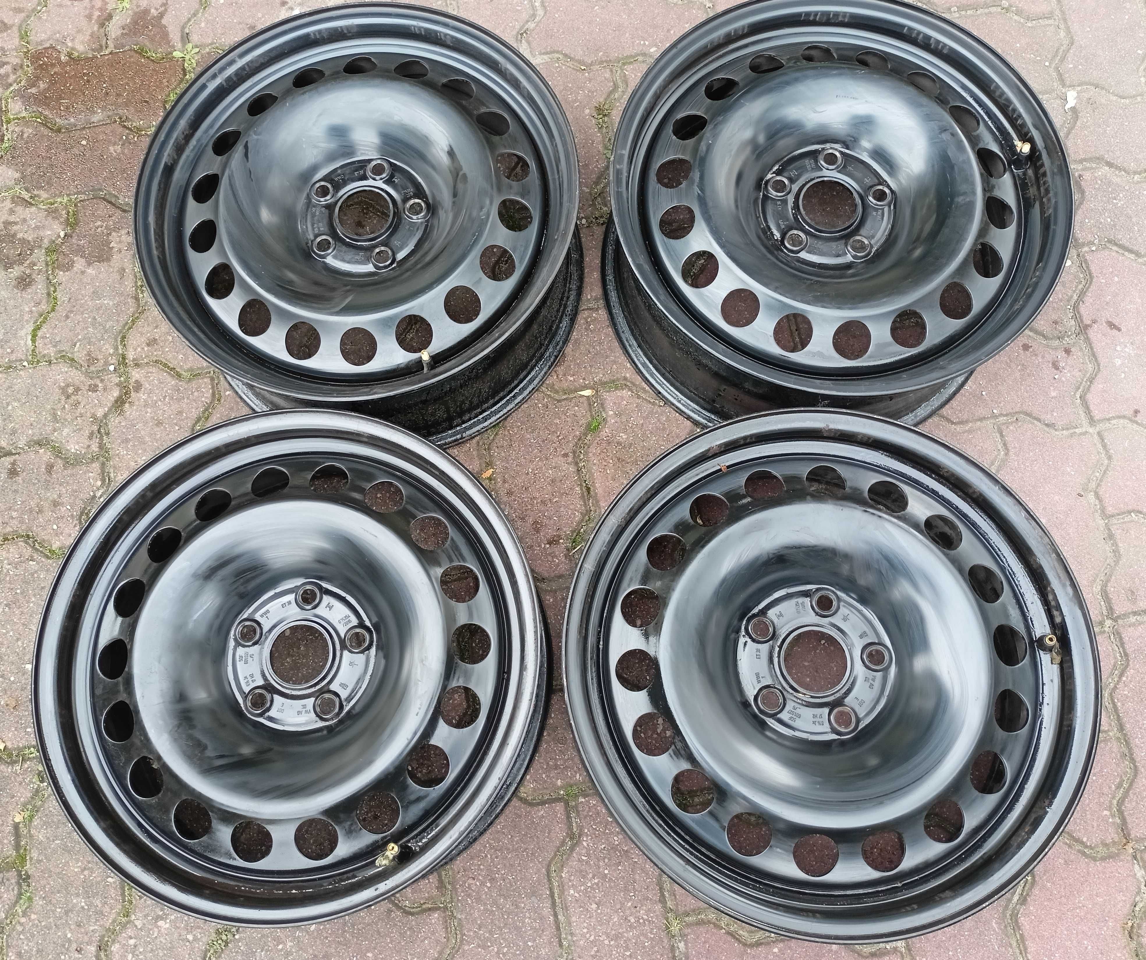 Felgi stalowe 17 5x112 Oryg VW Tiguan Passat Skoda Kodiaq Seat Audi Q3