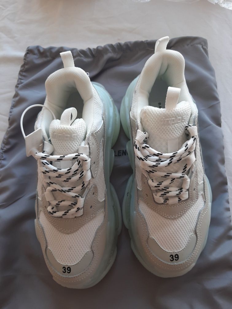 Balenciaga Triple S
