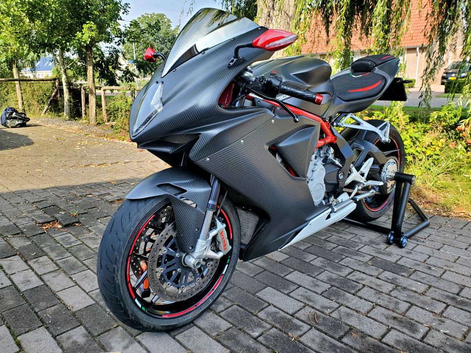 MV AGUSTA F3 800 projecto