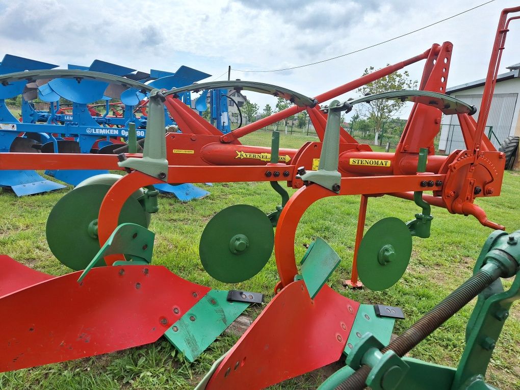 Kverneland 3 корпусний Квернеланд плуг