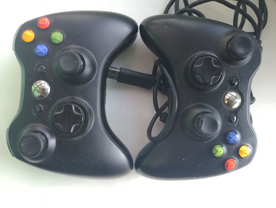 Продам Xbox 360 два джойстики