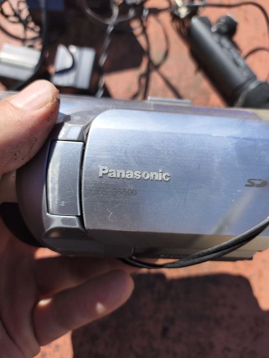 Камера Panasonic nv-gs500