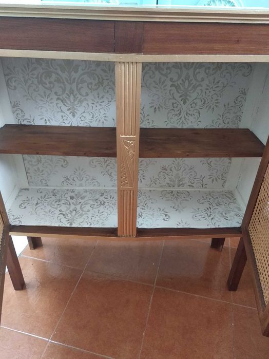 Armário, louceiro, livreiro