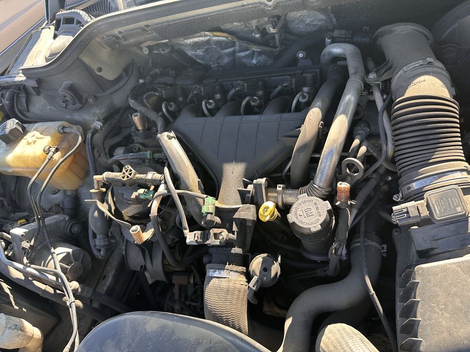 Kompletny Silnik Peugoet 407 06r 2.0HDI RHR 135 KM
