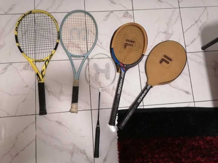 Raquetes de badminton e raquetes de ténis