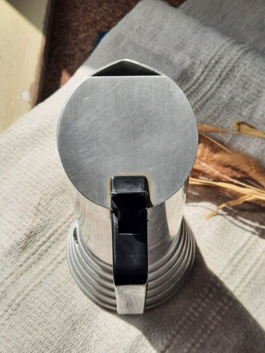Włoska aluminiowa kawiarka VEV moka barista włochy vintage unikat