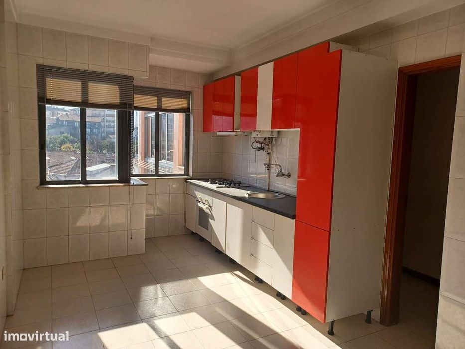 Apartamento T3 para Arrendar – zona da estação - Cruz de Pedra, Braga
