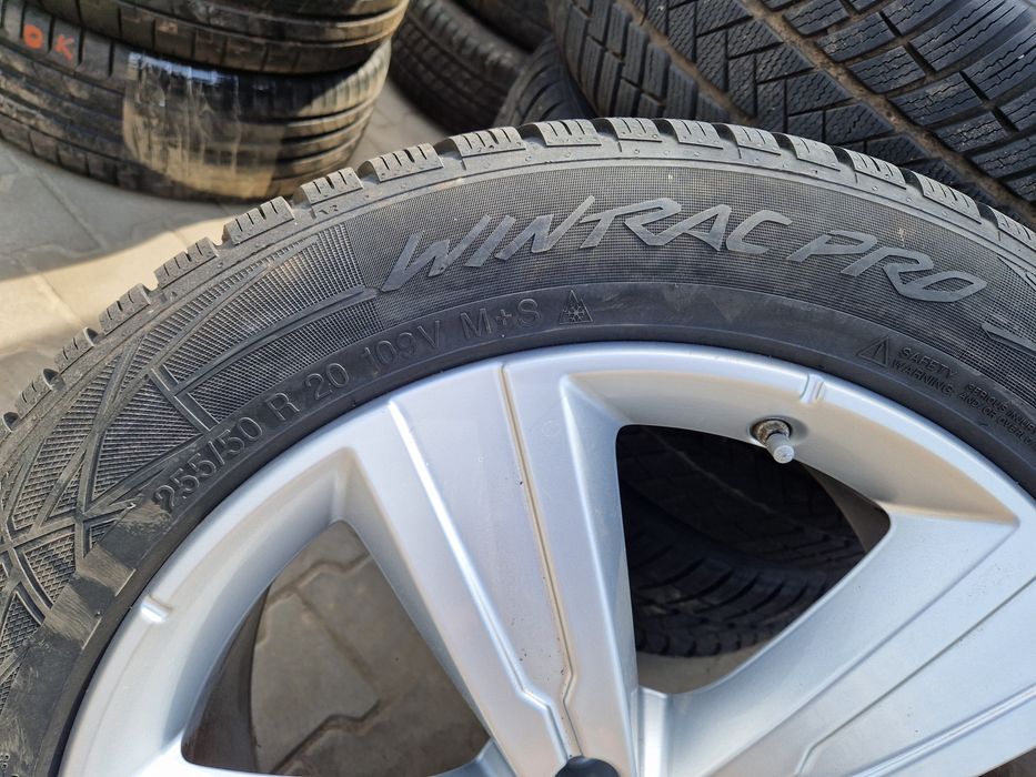Oryginalne Koła zima Audi Q7 SQ7 S-line 4M 255/50R20 Vredestein 7,5mm