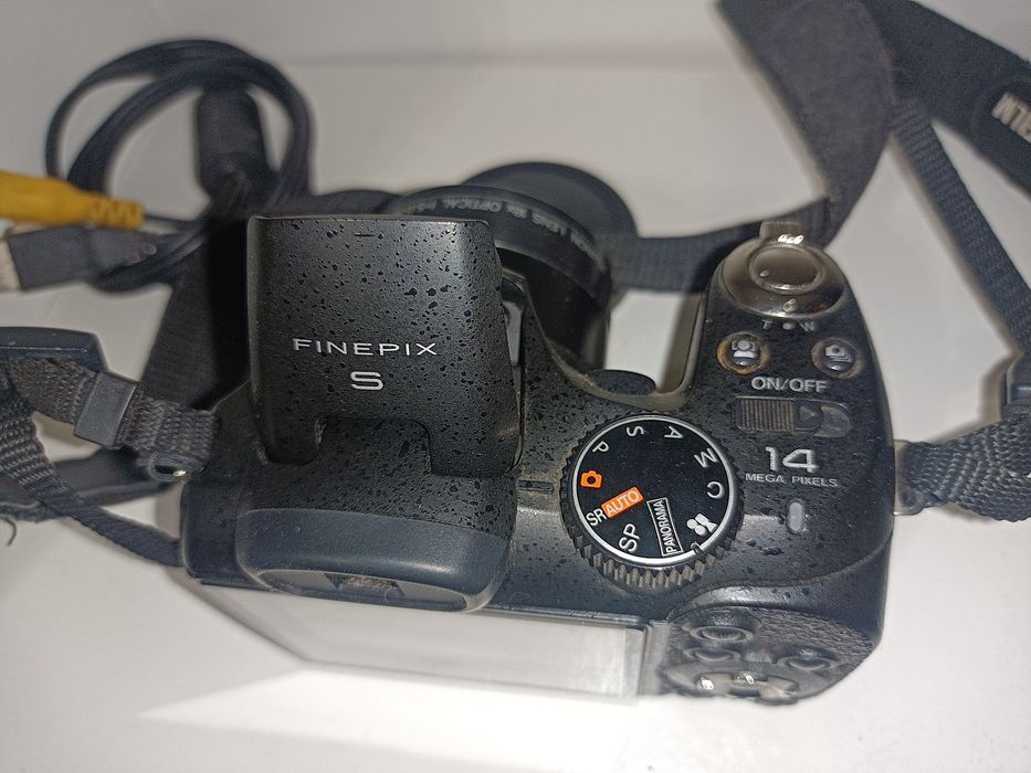 Fujifilm FinePix S2950 – Câmara digital