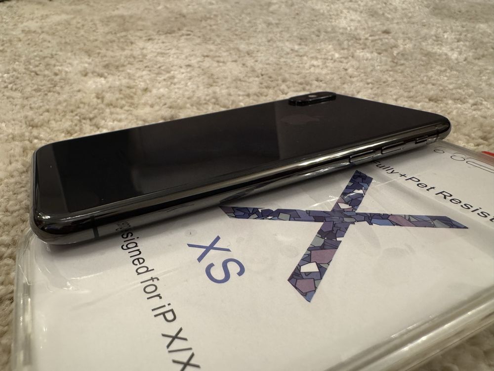 IPhone XS | 256GB | Preto | Desbloqueado (inclui capa proteção 360°)