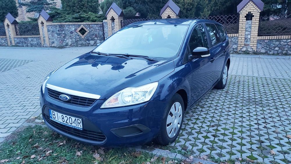 FORD FOCUS 1,6 benzyna kombi bezwypadkowy bez rdzy