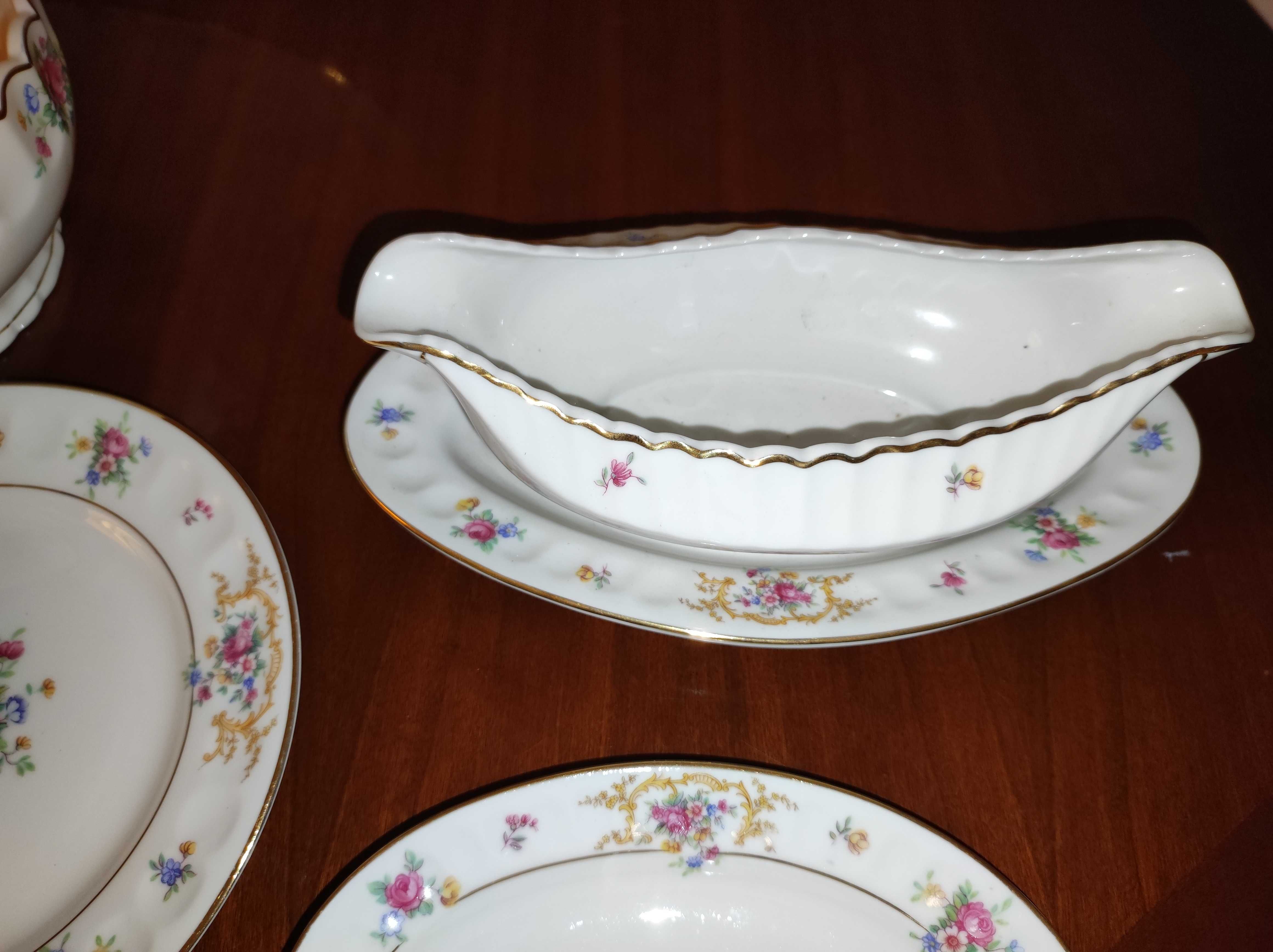 Serviço de Jantar de Porcelana de Coimbra de 1948