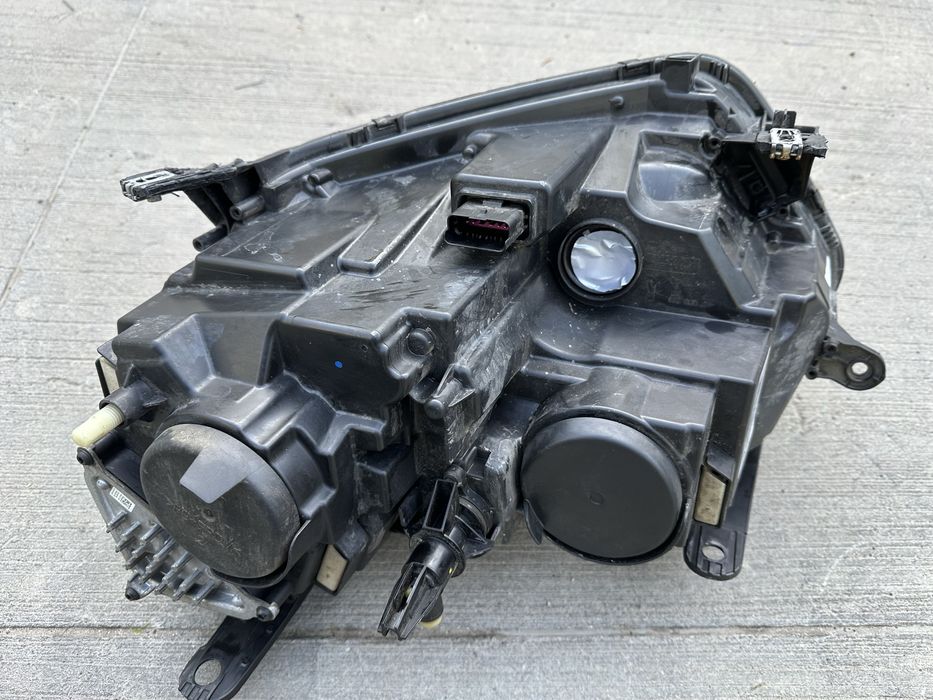 Права фара Renault Duster 2020 р.