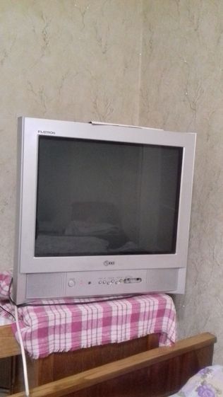 Продам телевизор LG FLETRON 51"