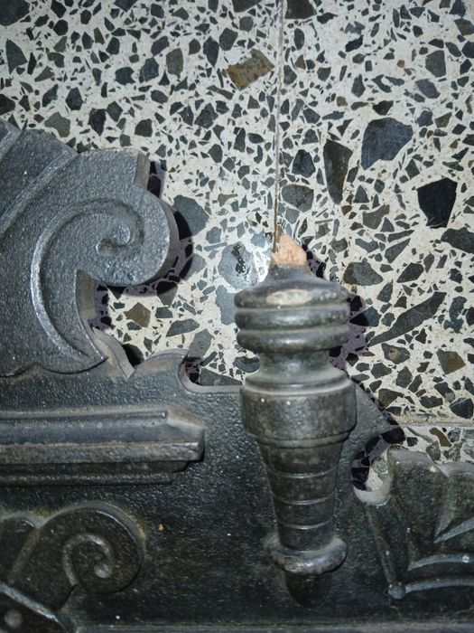 Relógio parede antigo de corda