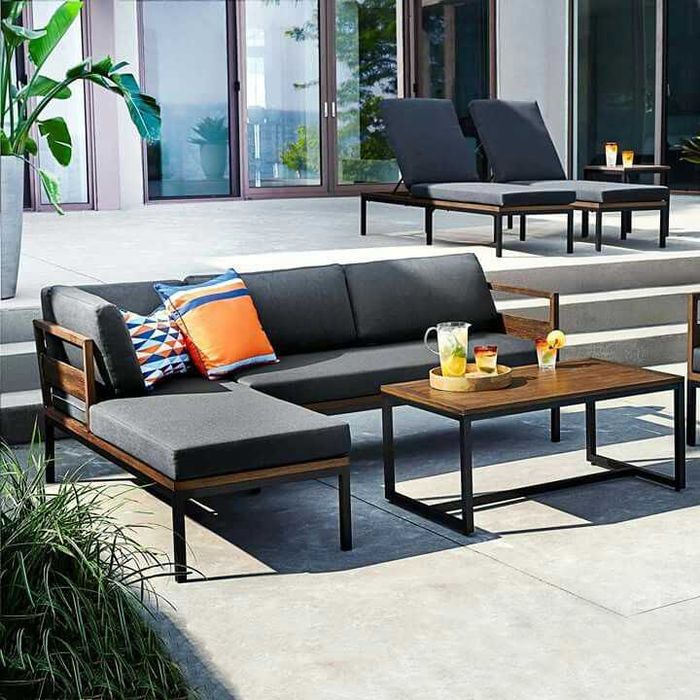 Садові меблі, крісла та дивани на терасу. Диван, крісло, стіл