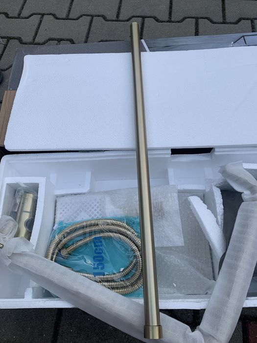 Zestaw bateria z deszczownica nawannowa Rea